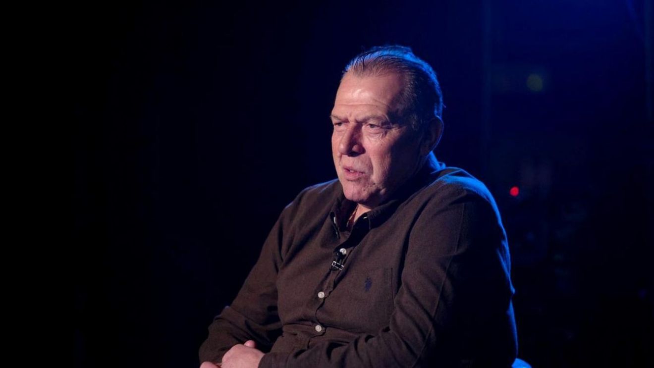 Povestea vieții lui Helmuth Duckadam, într-o carte de 440 de pagini! Cât costă romanul care se lansează azi | EXCLUSIV