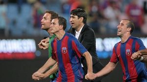 "Piți face bani pentru Steaua! Se vând 1000 de abonamente pe zi doar pentru că e el acolo!"