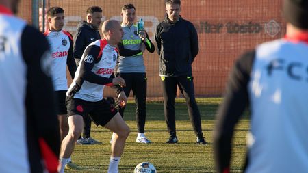 Mirel Rădoi l-a luat deoparte pe jucătorul de la FCSB care și-a pierdut locul de titular: „Asta i-am spus”