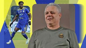 Vis spulberat pentru Marius Șumudică! Ce se întâmplă cu fostul atacant al lui PSG pe care a pus ochii Rapid. Veste de ultimă oră și pentru Mirel Rădoi. EXCLUSIV