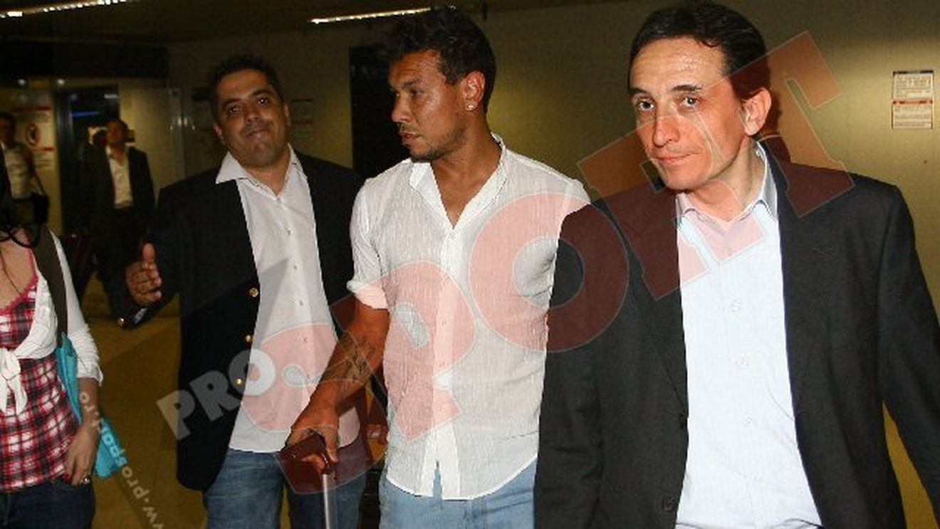 EXCLUSIV** Cassio a semnat pe 3 ani cu Rapid! VIDEO / Vezi ce poate brazilianul