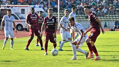 Argeșul amenință cu retragerea din Liga 2 ”dacă nu se iau măsuri” împotriva Rapidului, după ce giuleștenii au fost surprinși nerespectând protocolul de sănătate. ”Noi ne chinuim și Rapid își bate joc de noi!”