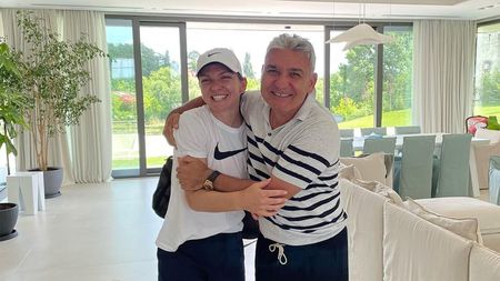 Simona Halep radiază de fericire! Afacerile îi merg din plin și își ajută tatăl să-și promoveze crama