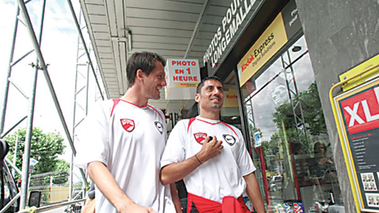 "Câinii" au ieșit la plimbare prin Geneva