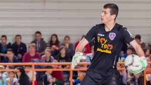 Nu știe română, dar e în națională. Portarul maghiar care joacă pentru România: "O să țin cu Ungaria în preliminarii"