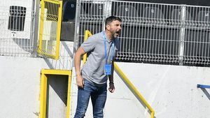Adrian Mihalcea, despre plecarea de la Dinamo: „Începe să mă enerveze asta”. Cum a aflat că a fost dat afară din „Ștefan cel Mare” | VIDEO EXCLUSIV ProSport Live
