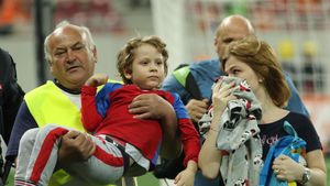 Explicațiile Jandarmeriei pentru modul în care au fost folosite gazele lacrimogene la Steaua - Academia: "Provoacă puțin disconfort". Urmează zeci de dosare întocmite pentru infracțiuni