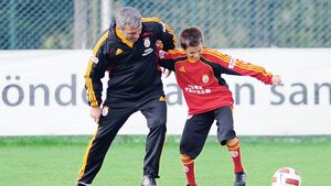 Otomanii, siguri că au dat lovitura: 2 de Hagi la Galata!