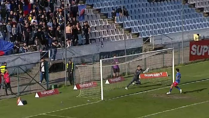 „Câinii” au schimbat portarul, dar nu și obiceiurile! Bosniacul Filip Dujmovic a comis o gafă uriașă în duelul Gloria Buzău - Dinamo | VIDEO