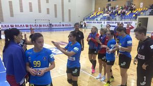 Corona Brașov a debutat în Cupa EHF cu o victorie la 27 de goluri diferență. HCM Rm. Vâlcea, primul lider în Liga Națională de handbal feminin