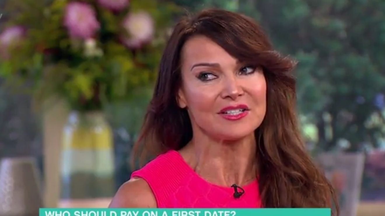 Accident vestimentar rușinos pățit de Lizzie Cundy. FOTO | Imaginea publicată de fosta soție a fundașului Jason Cundy