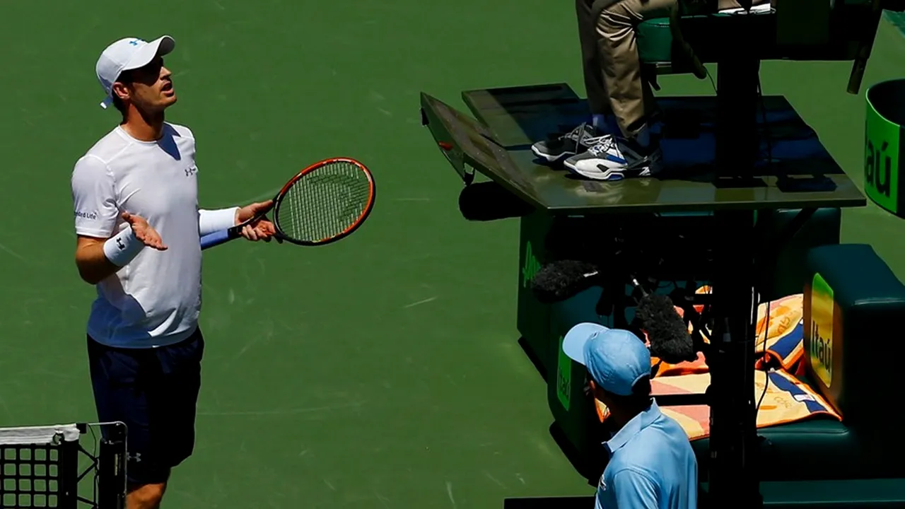 Dialog ireal între doi jucători de tenis, la finalul meciului: „Cine dracu' ești? Vrei un autograf?