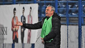 Imaginea zilei vine de la Iași! Ce face Mircea Rednic în izolare | FOTO