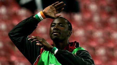 Om sărac, om bogat. Lacina Traore, puștiul flămând și speriat de zăpadă din 2008 e azi om de afaceri. Vlad Măcicășan, despre "uriașul înfrigurat care a lăsat acasă 17 frați"