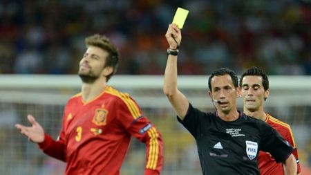 Pedro Proenca va arbitra meciul Legia - Steaua