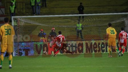 "Nu avem constanță în joc și în rezultate!"