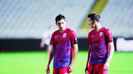 Frații Costea, rezerve!** De ce nu dorește llie Stan să schimbe "11-le" de start pentru a le face loc celor doi olteni