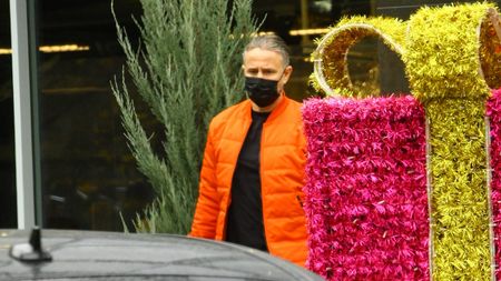 Laurențiu Reghecampf „a gătit” de minune pentru Anamaria Prodan și pentru cei mici. Unde a fost surprins fostul antrenor de la FCSB | EXCLUSIV VIDEO & FOTO