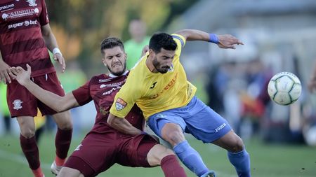 Petrolul cere ca Rapid să fie ”sancționată drastic” fiindcă nu respectă ordonanța militară și și-a rechemat jucătorii la antrenamente: ”Nu avem voie. Nu e nici fair-play, nu e nici colegial, nu e nici normal” | EXCLUSIV