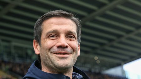 Cristi Chivu a revoluționat Parma. Ce s-a întâmplat cu Dennis Man