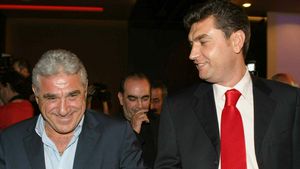 Gluma care a stârnit hohote de râs făcută de Dan Diaconescu când era la închisoare cu Cristi Borcea și Giovanni Becali! „Nea Dane, ce crezi că s-a întâmplat cu Elodia? E vie, e moartă?”. EXCLUSIV