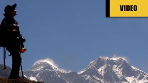 Un om lăsat să moară în Anzi!