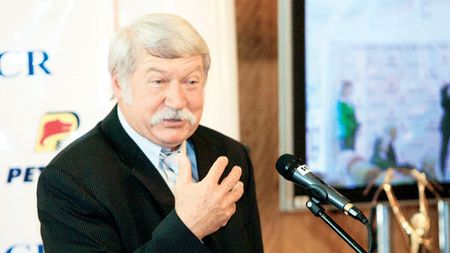 Omul care a pregătit perfecțiunea în gimnastică prevede un turneu bun pentru România!** Bela Karolyi: "România va fi pe podium la echipe"