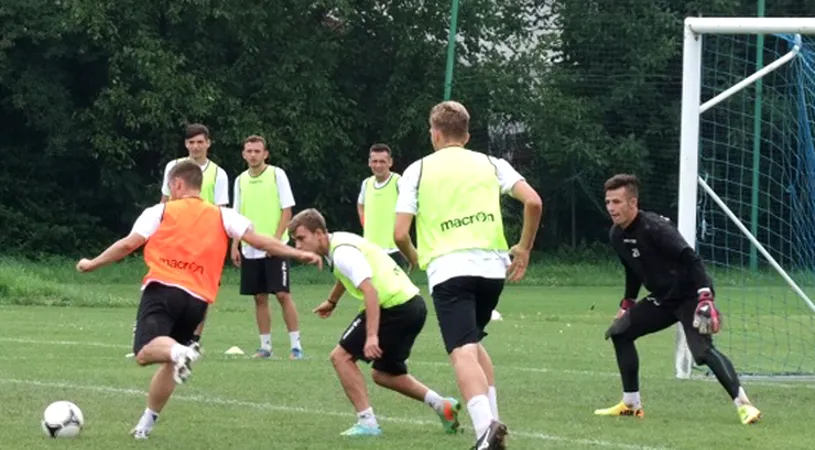 Mini-stagiu la Băile Herculane** și noi amicale pentru ACS Poli