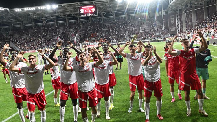 EXCLUSIV Jucătorul lui Dinamo, salvat de rivalul de la FCSB în cel mai greu moment al carierei: „M-a pus pe picioare!”