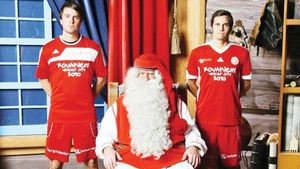 Moș Crăciun** citește ProSport :)