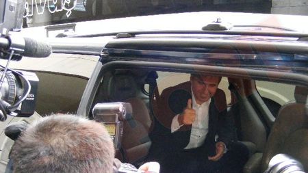 FOTO** Gică Hagi a aterizat la Istanbul! Niciun fan n-a venit să-l aștepte la aeroport! "Am venit să fac treabă"