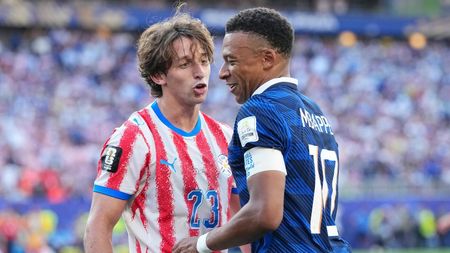 Kylian Mbappe a fost filmat în timp ce-și înjura adversarul ca la ușa cortului! Ce i-a spus în spaniolă