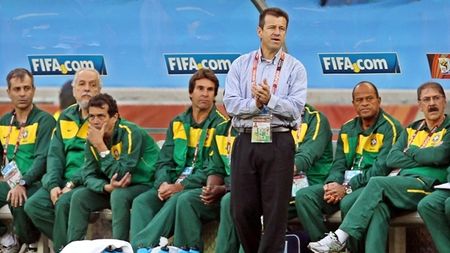 Dunga: "Ne-a convenit de minune jocul cu Chile"