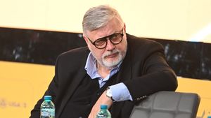 Misterul afacerilor lui Gino Iorgulescu şi al declarației lui de avere. A renunțat la firme, nu mai are proprietăți în țară şi îşi ține banii în conturi, ca şi cum îşi pregăteşte plecarea definitivă din România