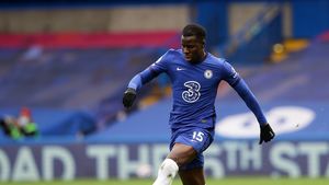 West Ham United a ajuns la o înțelegere cu Kurt Zouma și starul lui Chelsea Londra e ca și transferat la rivala din oraș!