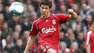 Juventus îl poate pierde pe Xabi Alonso în favoarea Realului