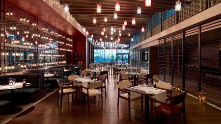 Ce mănâncă fotbaliștii naționalei la ultima cină din Istanbul înaintea barajului de Mondial: frigărui, somon și nuci ca să-i liniștim pe turci!