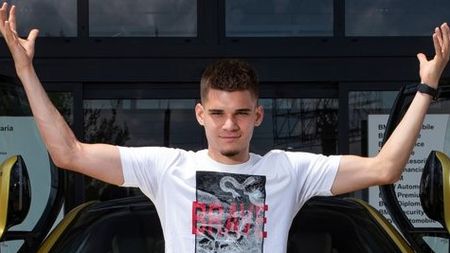 Liga Campionilor | Ianis Hagi, inclus printre cei 10 tineri fotbaliști care pot face "dezordine". Ce au scris jurnaliștii străini despre fiul "Regelui": "Asta e partea interesantă"