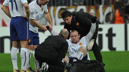 Anglia răsuflă ușurată**, Rooney n-are fractură!