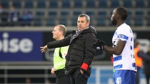 Rednic pune piciorul în prag: "Nu mai vreau fotbaliști care doresc să fiu demis, ei trebuie să se antreneze și să joace bine"