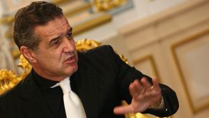 Becali: "Rezultatele se vor vedea peste 2-3 ani! Putem lupta cu marile puteri ale Europei doar dacă vom crește jucători!"