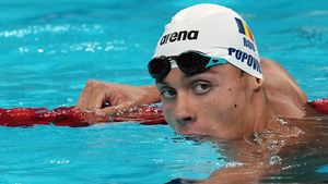 Presiune imensă pe umerii lui David Popovici înainte de finala la 200 de metri liber: „Va face record mondial”
