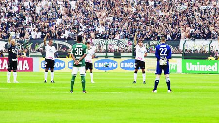 Pumn strâns către cer!** Corinthians, un ultim cadou pentru Socrates!