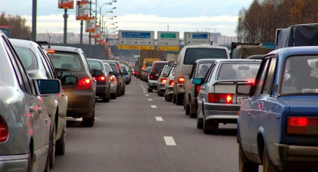 Regulă nouă pentru toți șoferii din trafic! Se aplică de duminică, 27 octombrie