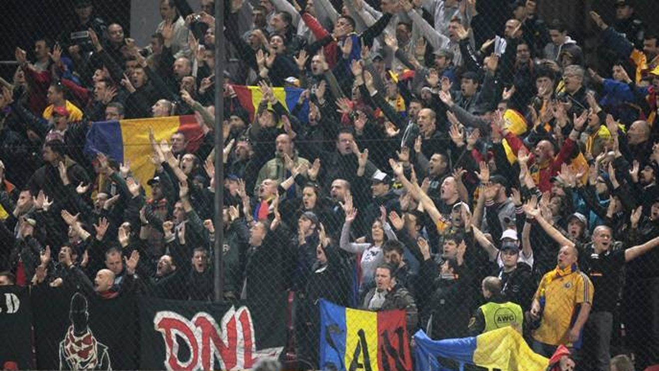 Fanii echipei naționale, NECRUȚĂ‚TORI cu Răzvan Lucescu:** "Talentul de antrenor NU este ereditar!"