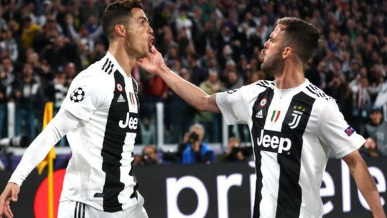 Ce decizie a luat Sarri! "Loviturile libere? Avem două opţiuni, Pjanic şi Cristiano Ronaldo"