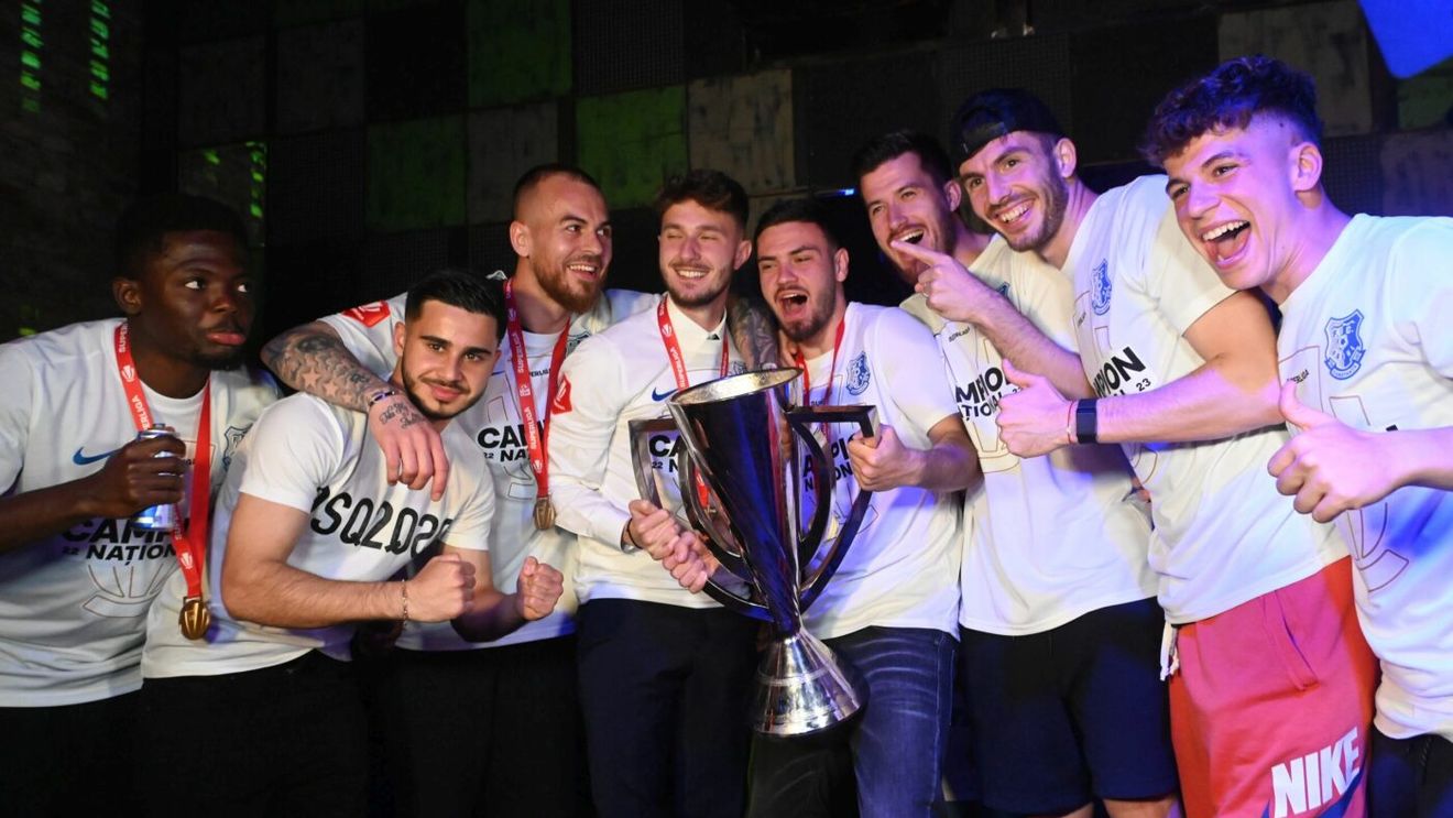 Reacție controversată din partea unui membru al familiei Becali despre titlul câștigat de Farul lui Gică Hagi: „Degeaba eşti cel mai bun din cocină”. Derapaj la adresa giuleștenilor și a trupei din Gruia: „Crapid și CeFurăCluj”