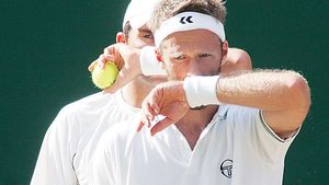 Perechea Tecău/Lindstedt s-a calificat în finală la Bastad