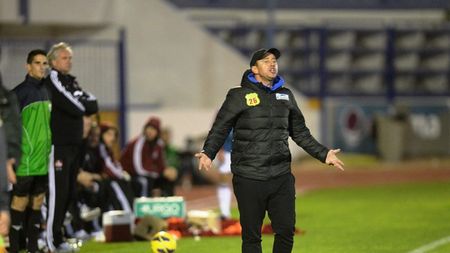 Reghe a luat foc și a răbufnit: "Ai DOUĂ‚ minute să intri în joc, altfel ieși!" Și-a pierdut răbdarea cu un stelist în meciul cu Lucerna! Cui i-a dat "ultimatum"