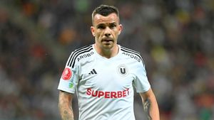 Dan Nistor, declarația serii după ce a marcat împotriva nașului Mihai Pintilii în FCSB - U Cluj: „Pe teren, nu am mamă, tată, nași, fini”